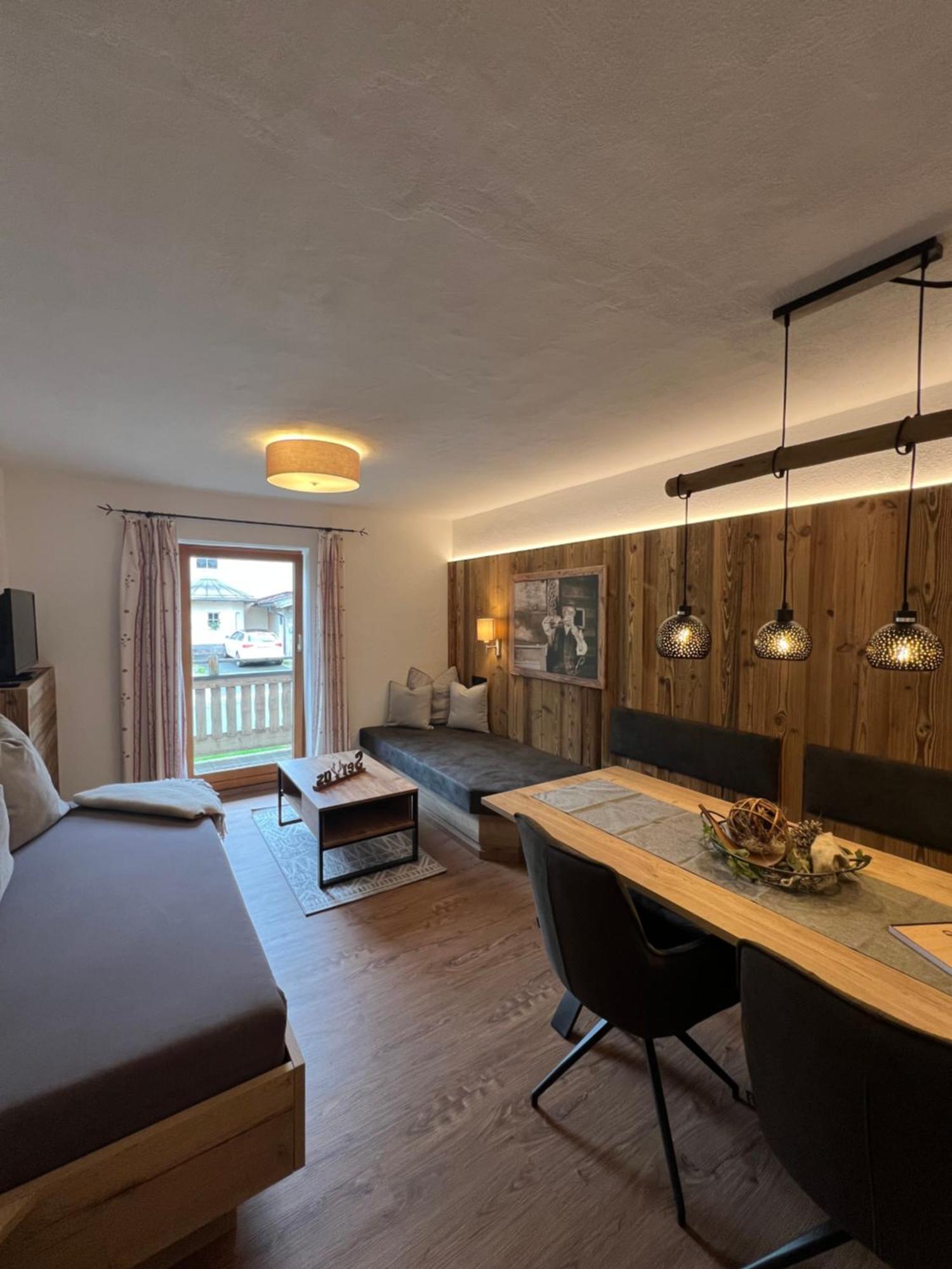 Poechtlhof Apartment Leogang Exterior photo